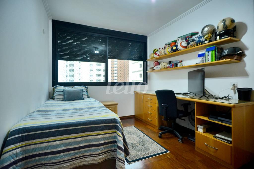 DORMITÓRIO 3 de Apartamento à venda, Padrão com 211 m², 4 quartos e 4 vagas em Água Fria - São Paulo