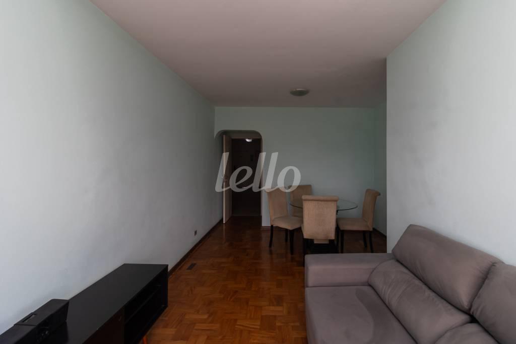 04 SALA de Apartamento para alugar, Padrão com 84 m², 2 quartos e 1 vaga em Vila Matilde - São Paulo