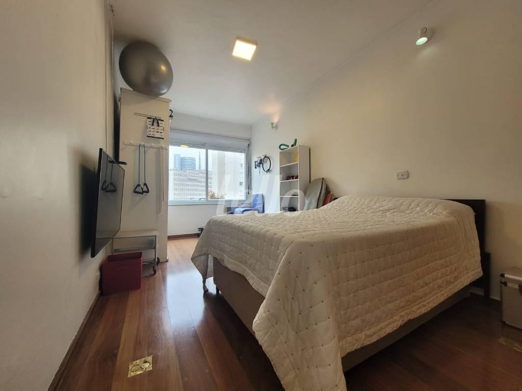 QUARTO 2 de Apartamento para alugar, Padrão com 160 m², 3 quartos e 3 vagas em Pinheiros - São Paulo