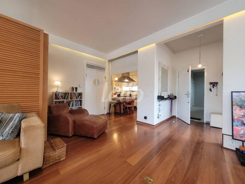 SALA de Apartamento para alugar, Padrão com 160 m², 3 quartos e 3 vagas em Pinheiros - São Paulo