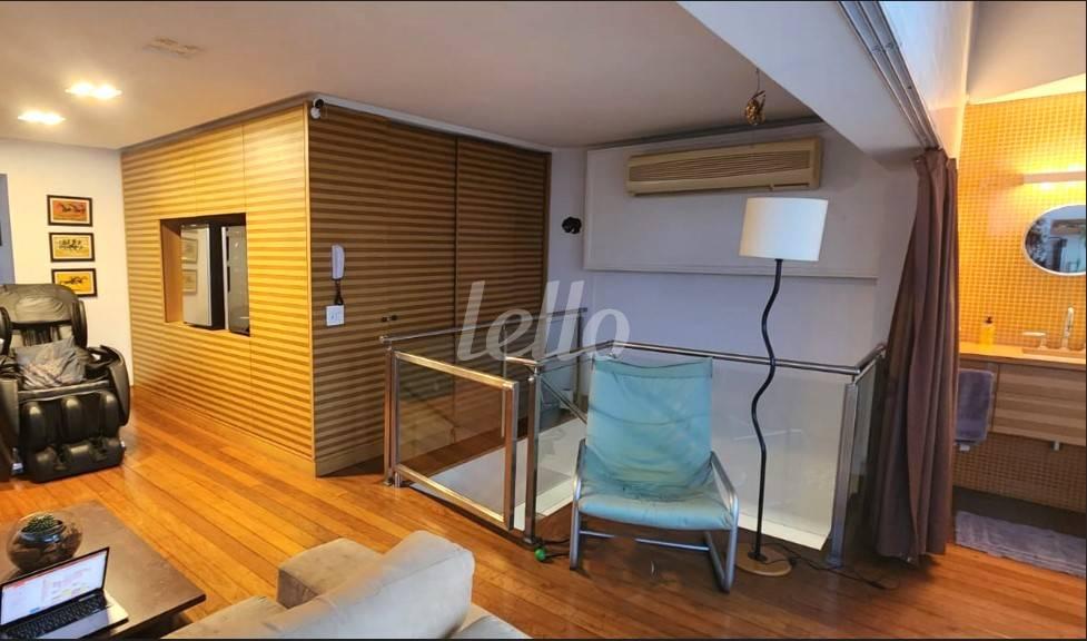 SALÃO SUPEIOR de Apartamento à venda, cobertura - Padrão com 230 m², 3 quartos e 4 vagas em Bosque da Saúde - São Paulo