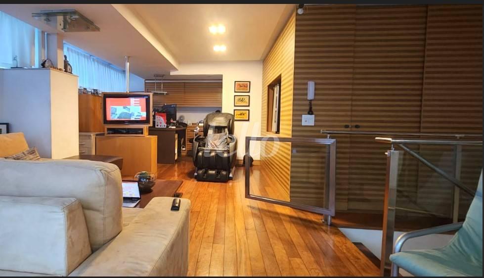 SALÃO SUPEIOR de Apartamento à venda, cobertura - Padrão com 230 m², 3 quartos e 4 vagas em Bosque da Saúde - São Paulo