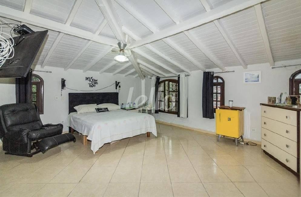 SUITE 1 de Casa para alugar, sobrado com 409 m², 4 quartos e 4 vagas em Sítio do Mandaqui - São Paulo