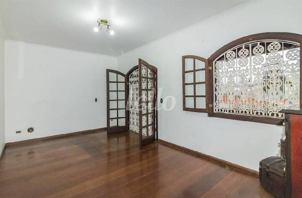 DORMITÓRIO 4 de Casa para alugar, sobrado com 409 m², 4 quartos e 4 vagas em Sítio do Mandaqui - São Paulo