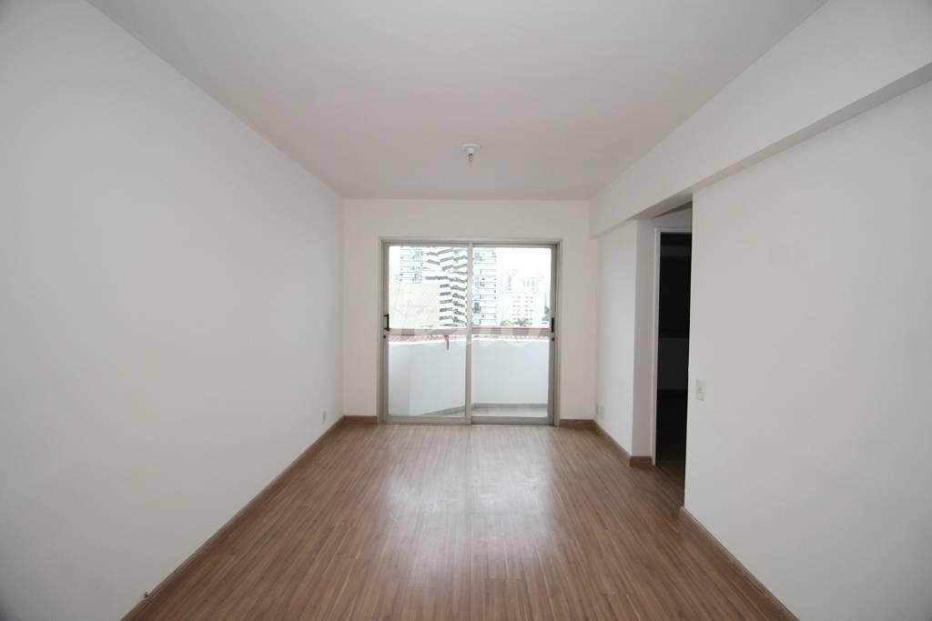 SALA de Apartamento para alugar, Padrão com 66 m², 2 quartos e 1 vaga em Vila Olímpia - São Paulo