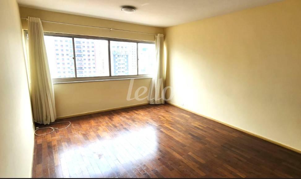 SALA de Apartamento à venda, Padrão com 105 m², 2 quartos e 1 vaga em Vila Mariana - São Paulo