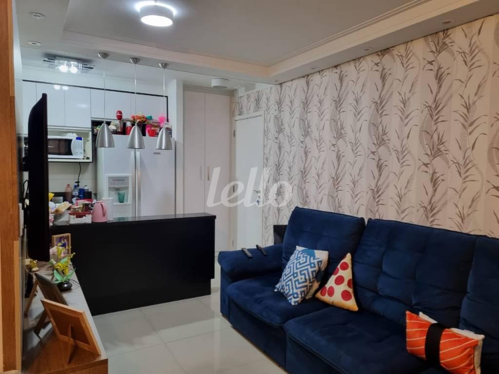LIVING de Apartamento à venda, Padrão com 63 m², 2 quartos e 1 vaga em Vila Santa Clara - São Paulo
