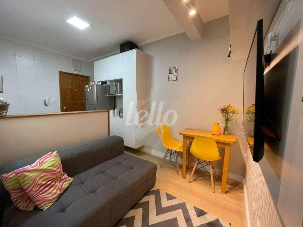 SALA de Apartamento à venda, Padrão com 42 m², 2 quartos e 1 vaga em Vila Junqueira - Santo André