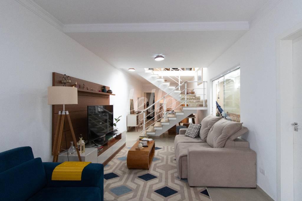 SALA DOIS AMBIENTES de Casa à venda, sobrado com 205 m², 3 quartos e 4 vagas em Vila Dom Pedro Ii - São Paulo