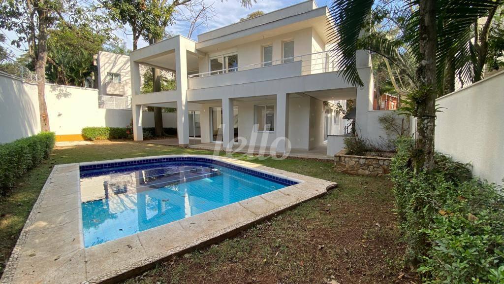 PISCINA de Casa à venda, sobrado com 857 m², 4 quartos e 8 vagas em Jardim Petrópolis - São Paulo