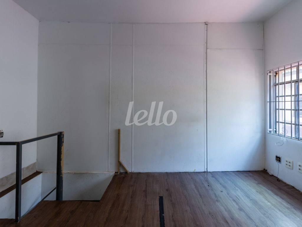 MEZANINO de Loja para alugar, Galeria com 60 m², e em Brooklin Paulista - São Paulo