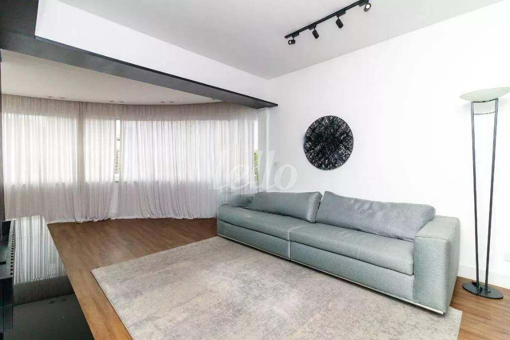 SALA de Apartamento à venda, Padrão com 116 m², 2 quartos e 3 vagas em Brooklin Paulista - São Paulo