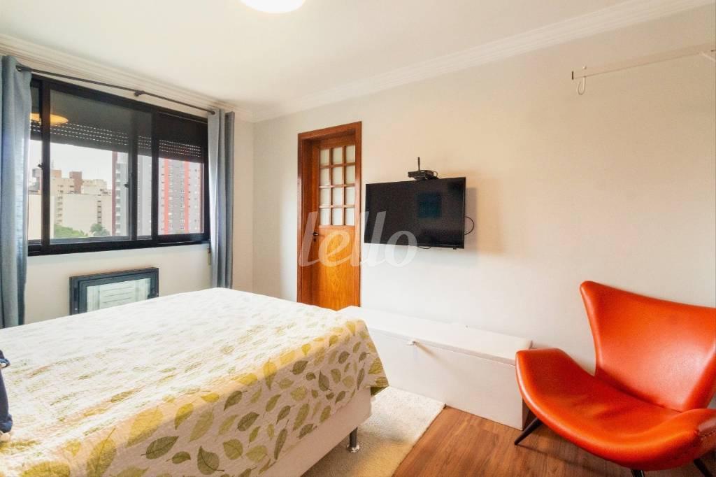 SUÍTE de Apartamento à venda, Duplex com 125 m², 2 quartos e 2 vagas em Pinheiros - São Paulo