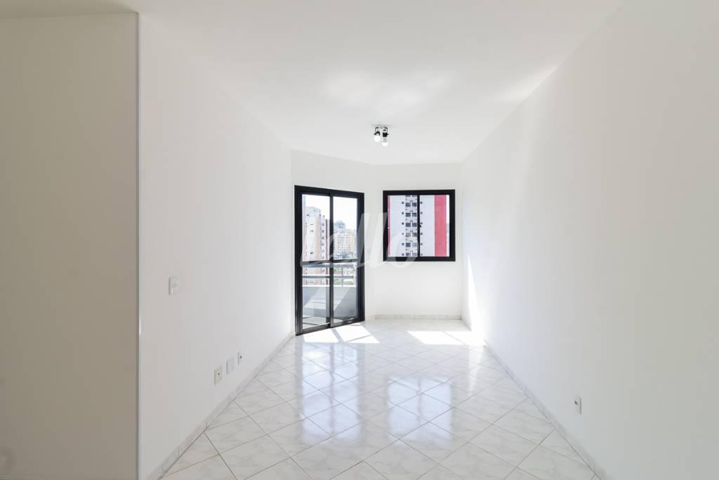 SALA de Apartamento à venda, Padrão com 70 m², 3 quartos e 2 vagas em Saúde - São Paulo