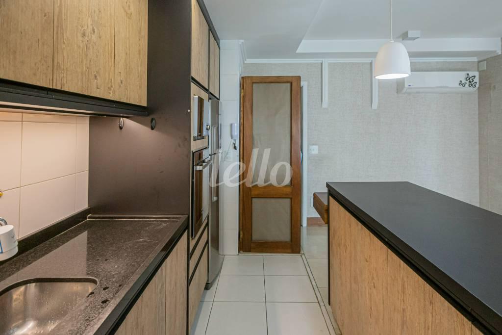 COZINHA de Apartamento para alugar, Padrão com 47 m², 1 quarto e 1 vaga em Campo Belo - São Paulo