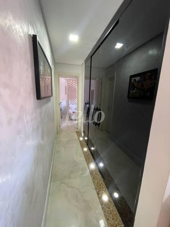 DORMITÓRIO COM SUÍTE de Apartamento à venda, Padrão com 57 m², 2 quartos e 1 vaga em Vila Homero Thon - Santo André