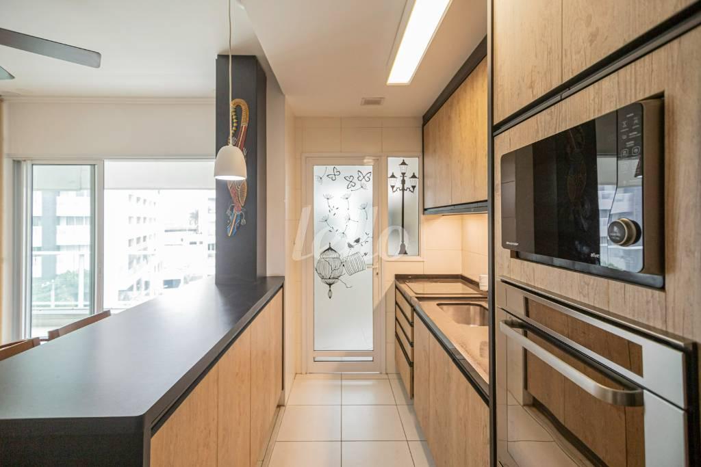 COZINHA de Apartamento para alugar, Padrão com 47 m², 1 quarto e 1 vaga em Campo Belo - São Paulo