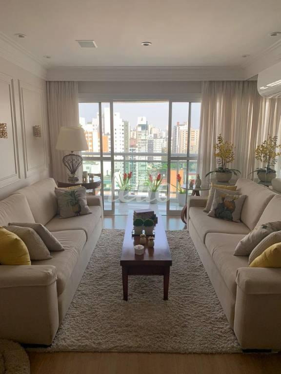 SALA de Apartamento à venda, Padrão com 110 m², 2 quartos e 2 vagas em Jardim - Santo André