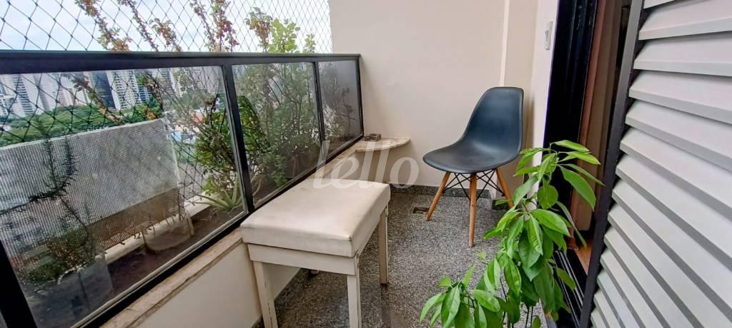 SACADA de Apartamento à venda, Padrão com 200 m², 4 quartos e 4 vagas em Bosque da Saúde - São Paulo