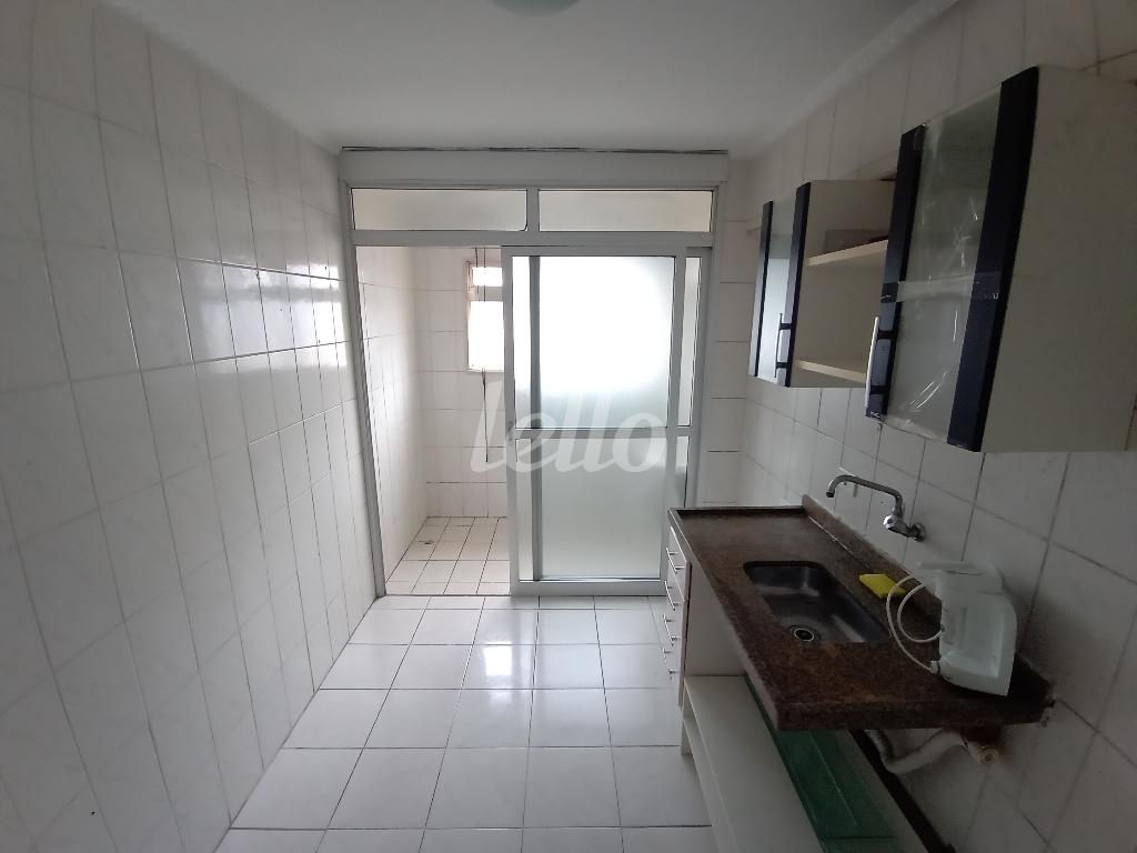 COZINHA de Apartamento para alugar, Padrão com 60 m², 2 quartos e 1 vaga em Santa Teresinha - São Paulo