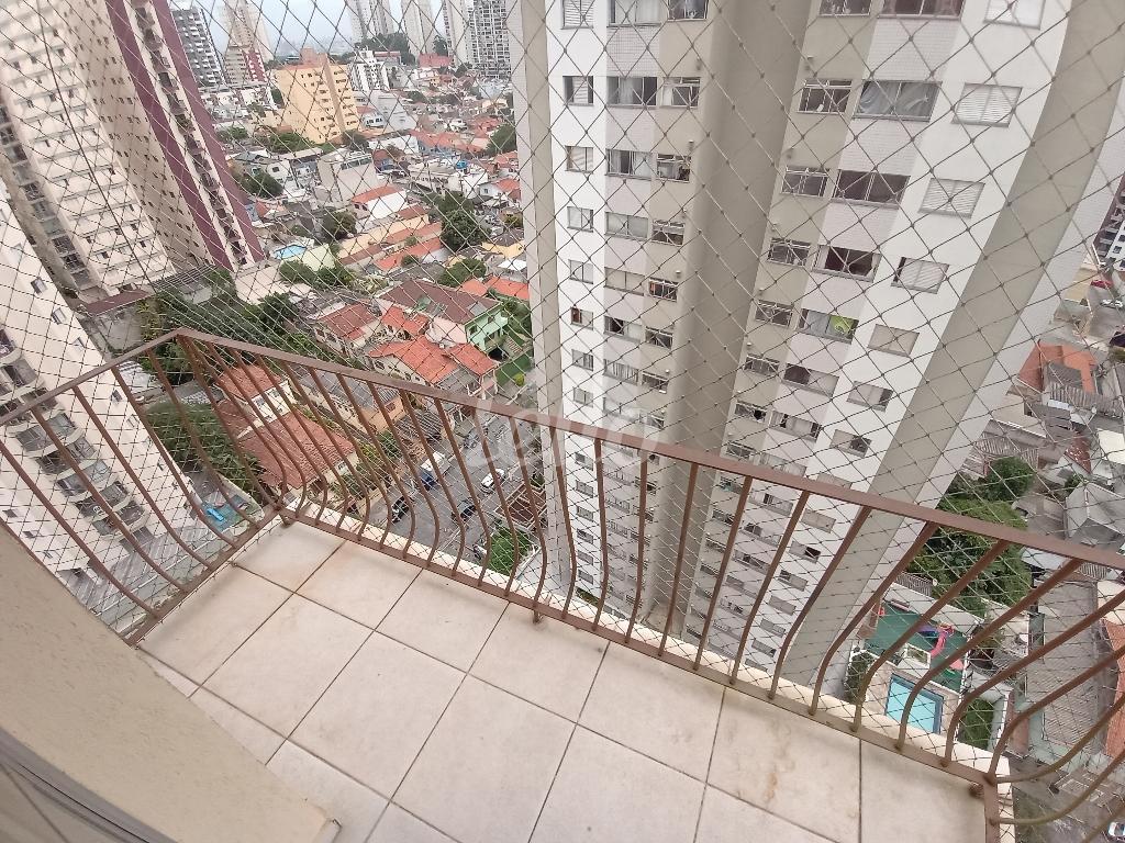 SACADA de Apartamento para alugar, Padrão com 60 m², 2 quartos e 1 vaga em Santa Teresinha - São Paulo