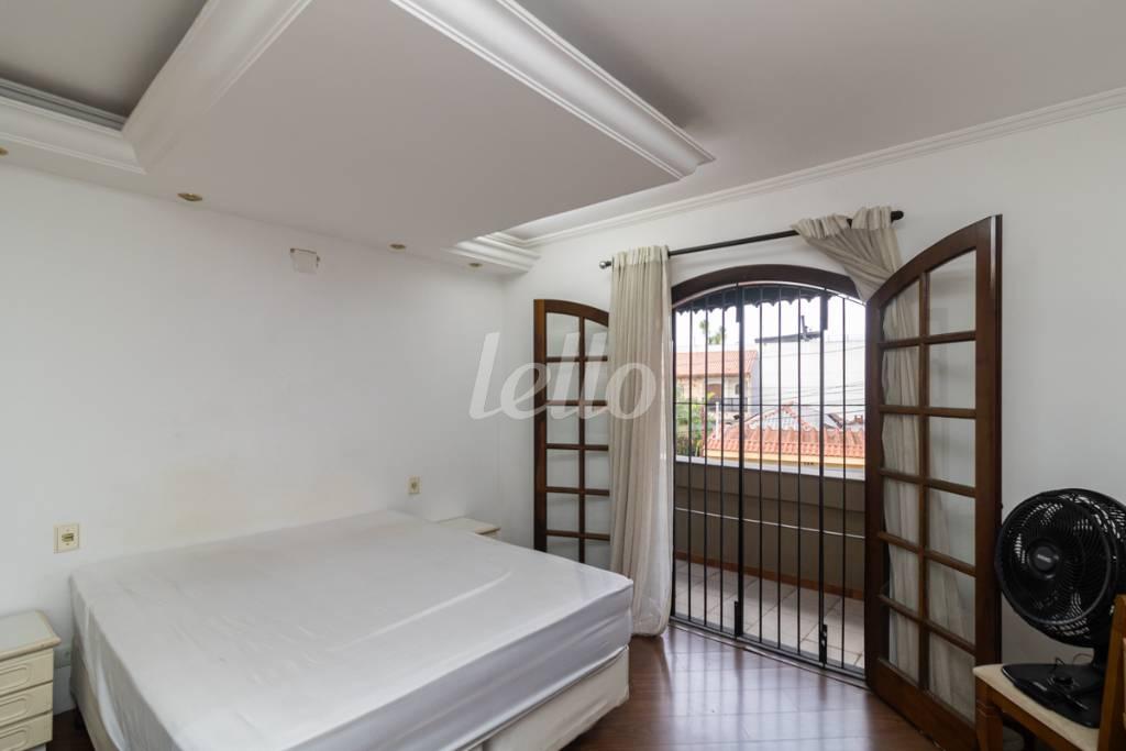 25 SUITE 4 de Casa à venda, sobrado com 300 m², 4 quartos e 4 vagas em Utinga - Santo André