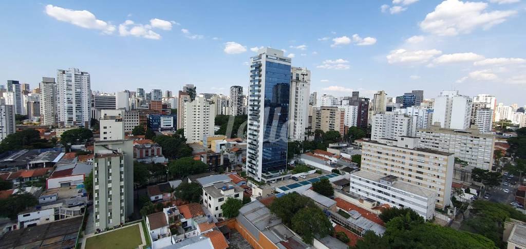 VISTA de Apartamento à venda, Padrão com 98 m², 2 quartos e 2 vagas em Vila Olímpia - São Paulo