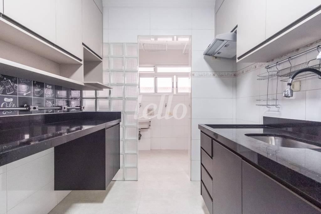 COZINHA de Apartamento à venda, Padrão com 67 m², 2 quartos e 2 vagas em Pinheiros - São Paulo