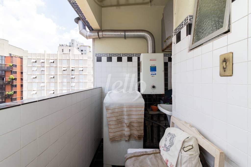 ÁREA DE SERVIÇO de Apartamento à venda, Padrão com 80 m², 1 quarto e 1 vaga em Itaim Bibi - São Paulo