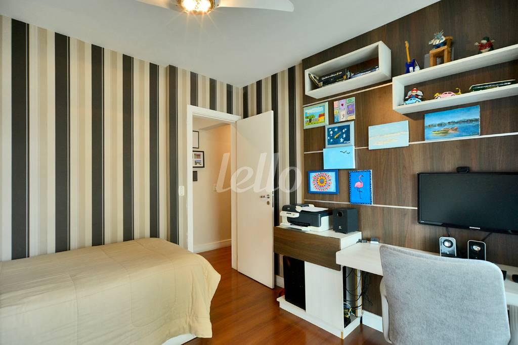 DORMITÓRIO de Apartamento à venda, Padrão com 230 m², 4 quartos e 4 vagas em Santana - São Paulo