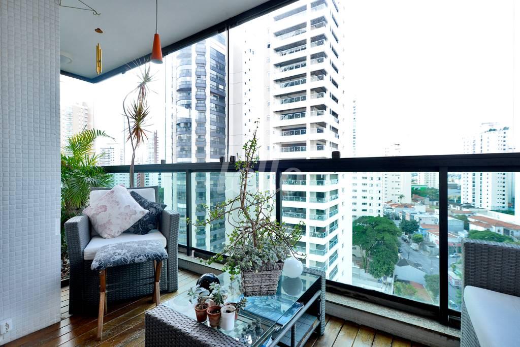 VARANDA de Apartamento à venda, Padrão com 230 m², 4 quartos e 4 vagas em Santana - São Paulo