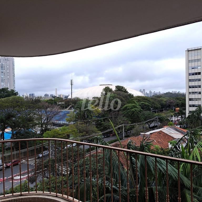 VISTA de Apartamento à venda, Padrão com 165 m², 4 quartos e 3 vagas em Paraíso - São Paulo