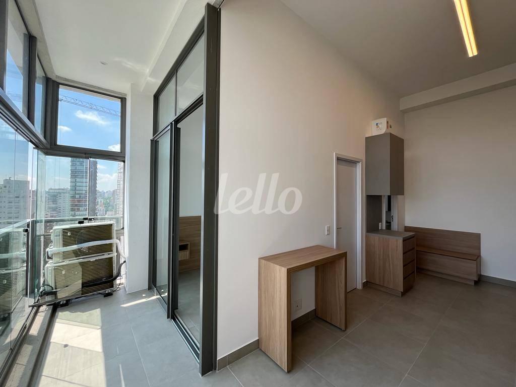 COZINHA de Apartamento para alugar, Padrão com 40 m², 1 quarto e em Indianópolis - São Paulo