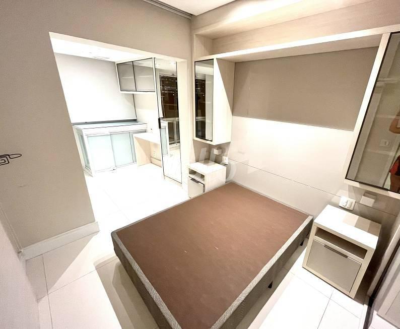 DORMITÓRIO de Apartamento para alugar, Padrão com 73 m², 2 quartos e 1 vaga em Pinheiros - São Paulo