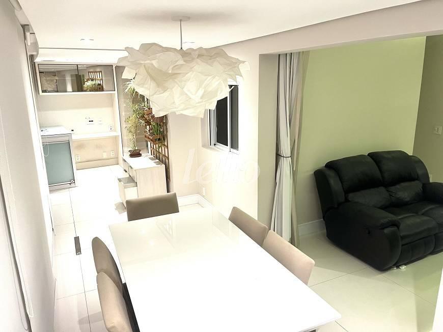 SALA de Apartamento para alugar, Padrão com 73 m², 2 quartos e 1 vaga em Pinheiros - São Paulo