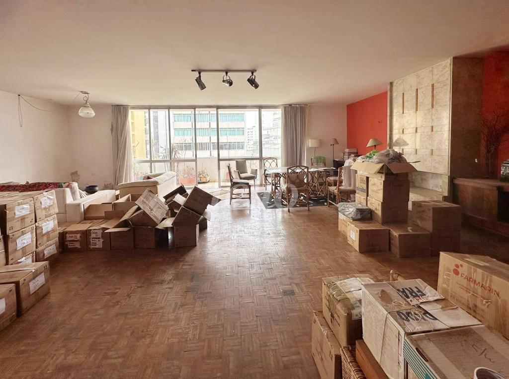 SALA de Apartamento à venda, Padrão com 272 m², 3 quartos e 2 vagas em Santa Cecília - São Paulo