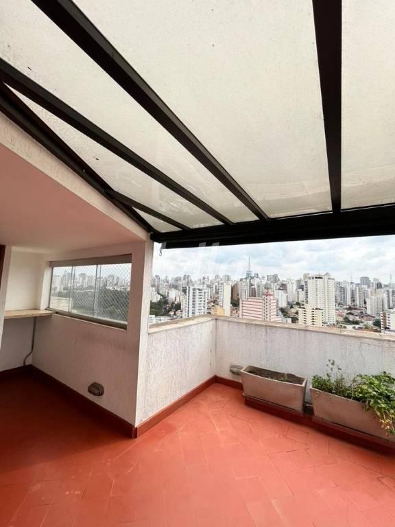 TERRAÇO ANDAR SUPERIOR de Apartamento à venda, cobertura - Padrão com 144 m², 1 quarto e 2 vagas em Cambuci - São Paulo