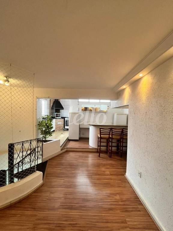 ANDAR SUPERIOR de Apartamento à venda, cobertura - Padrão com 144 m², 1 quarto e 2 vagas em Cambuci - São Paulo