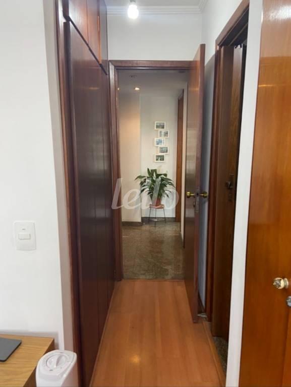 CORREDOR de Apartamento à venda, Padrão com 90 m², 2 quartos e 1 vaga em Vila Bertioga - São Paulo
