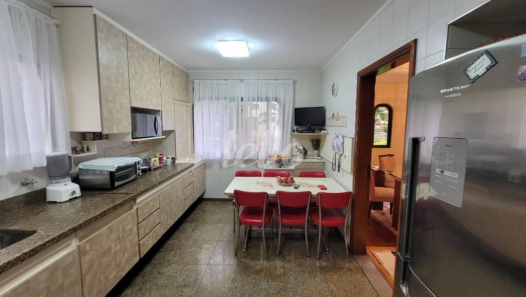 COZINHA de Apartamento à venda, Padrão com 176 m², 4 quartos e 4 vagas em Tatuapé - São Paulo