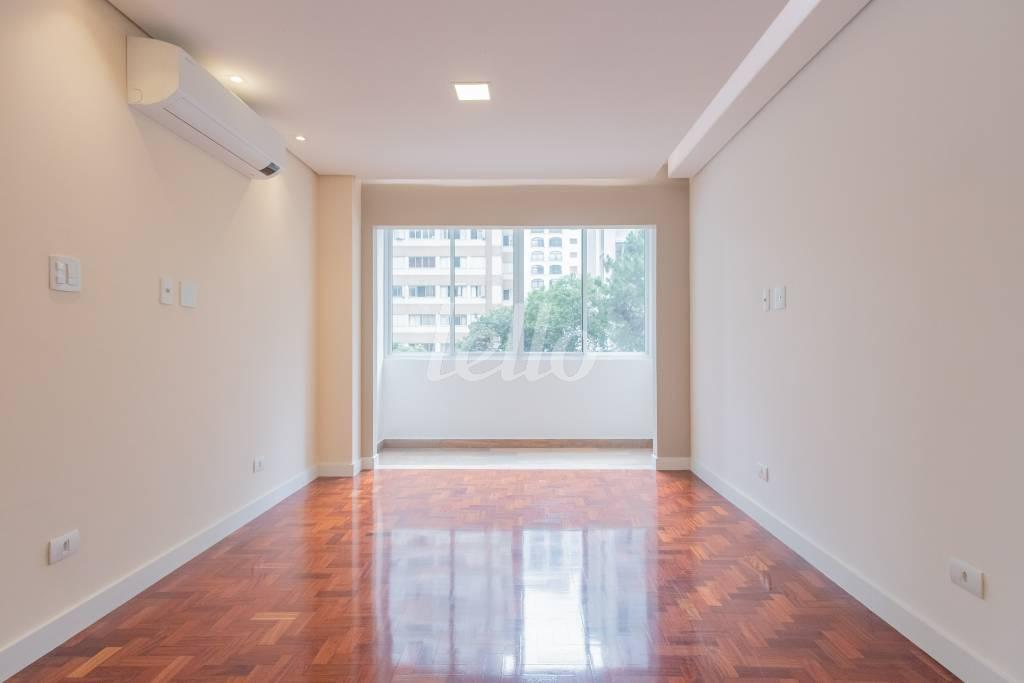SALA de Apartamento para alugar, Padrão com 100 m², 2 quartos e 1 vaga em Paraíso - São Paulo