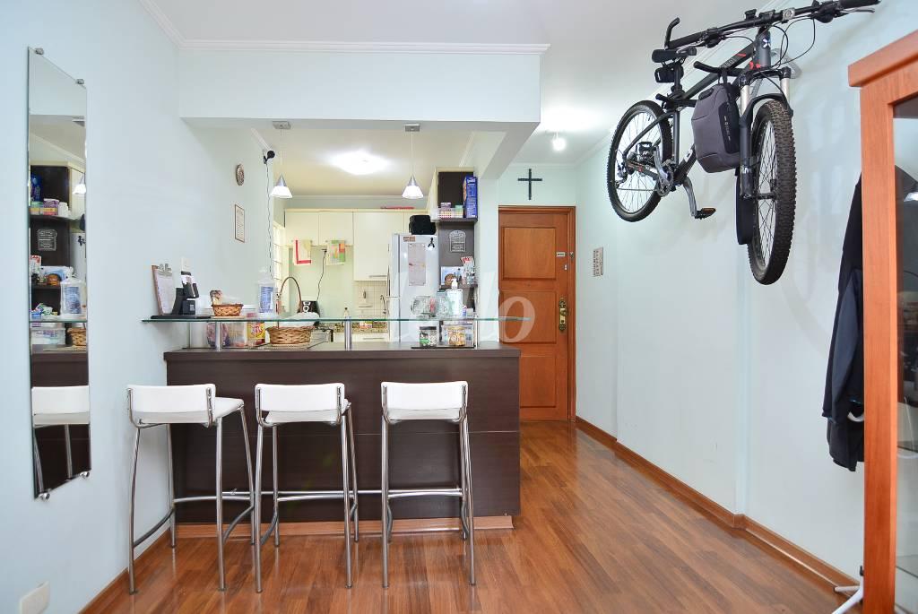 SALA DE ESTAR de Apartamento à venda, Padrão com 54 m², 2 quartos e 1 vaga em Vila Mazzei - São Paulo