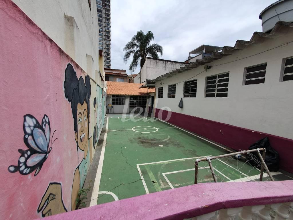 QUADRA de Casa à venda, sobrado com 313 m², e 2 vagas em Chora Menino - São Paulo