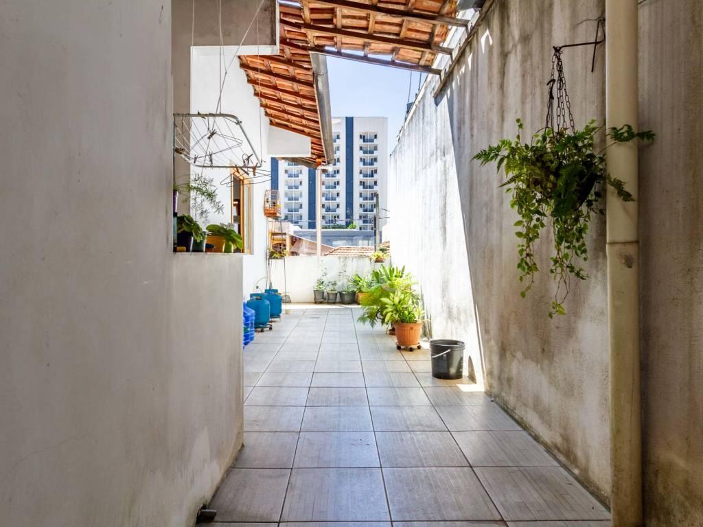 CORREDOR de Casa para alugar, sobrado com 140 m², 2 quartos e 2 vagas em Indianópolis - São Paulo