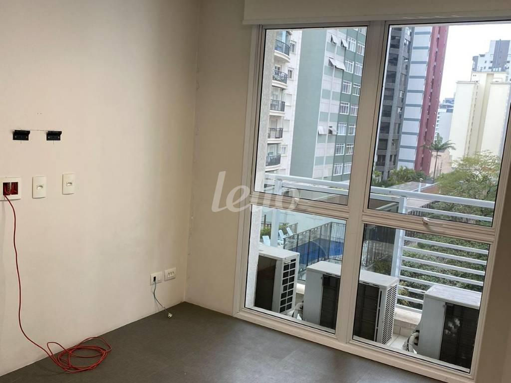 SALA de Sala / Conjunto para alugar, Padrão com 140 m², e 3 vagas em Pinheiros - São Paulo