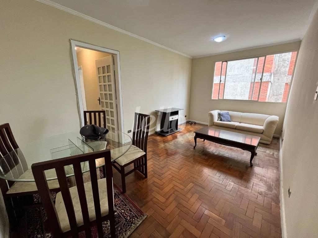 SALA de Apartamento à venda, Padrão com 87 m², 3 quartos e 1 vaga em Indianópolis - São Paulo