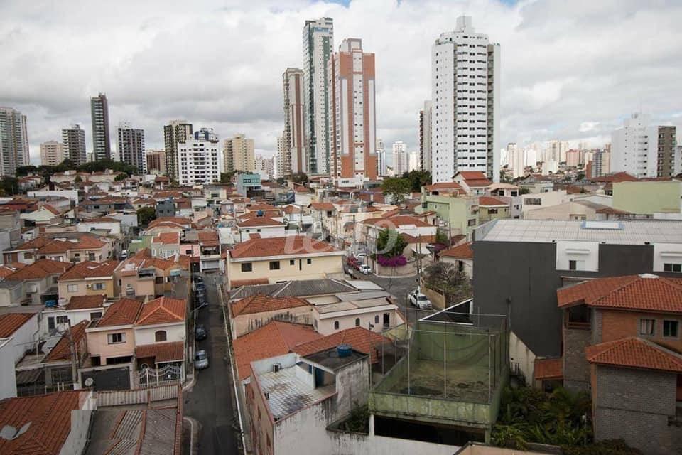 VISTA DA SACADA de Apartamento à venda, Padrão com 69 m², 3 quartos e 2 vagas em Cidade Mãe do Céu - São Paulo