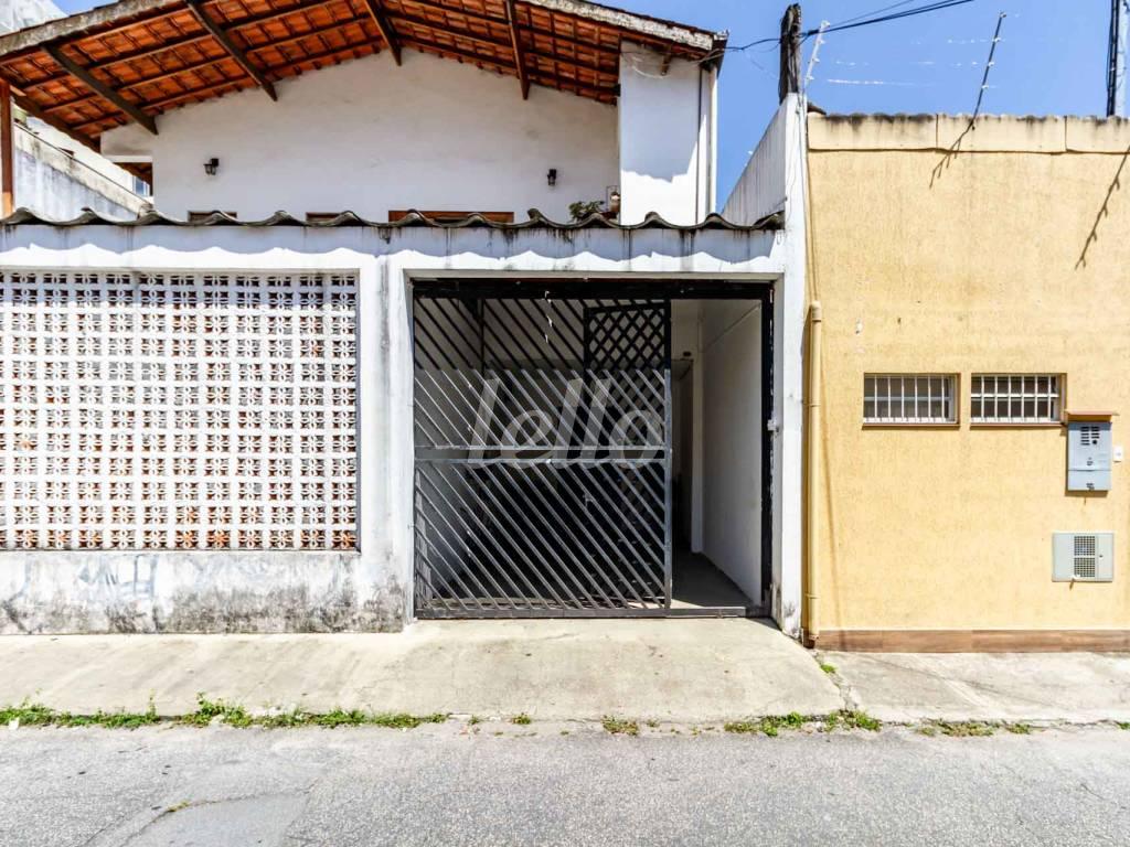 FACHADA de Salão para alugar, Padrão com 140 m², e 2 vagas em Indianópolis - São Paulo