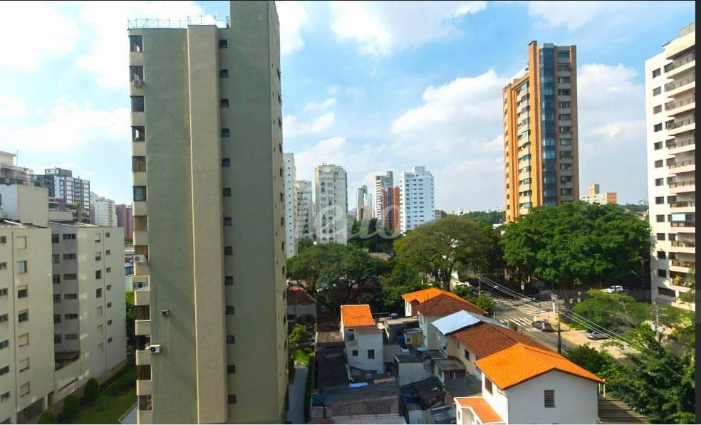VISTA de Apartamento à venda, Padrão com 72 m², 3 quartos e 2 vagas em Indianópolis - São Paulo