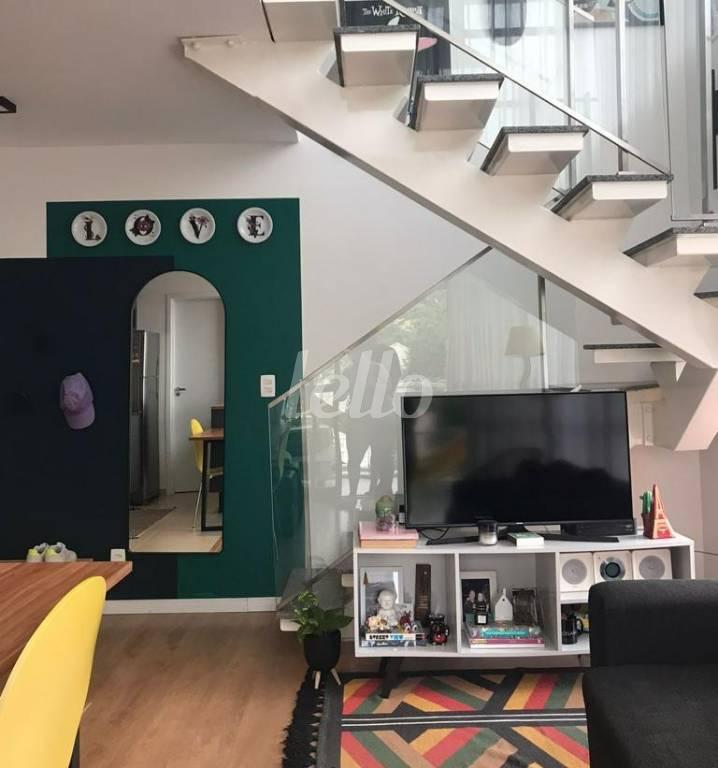 SALA de Apartamento para alugar, Padrão com 52 m², 1 quarto e 1 vaga em Vila Pompeia - São Paulo
